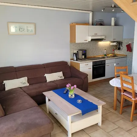 Mit Privater Terrasse In Nessmersiel, Cleaning Included Διαμέρισμα *